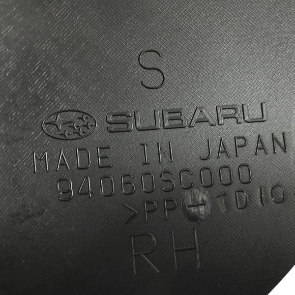 Soleira Dianteira Direita Subaru Forester 2012 C/detalhe