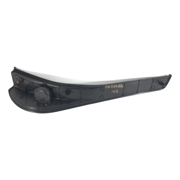 Soleira Porta Traseira Esquerda Subaru Forester 2009 2010