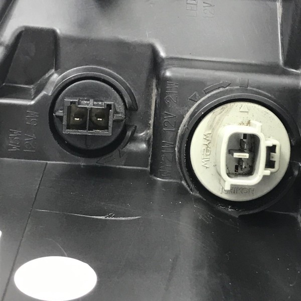 Farol Esquerdo Nissan Kicks 2017 18 2019 Recuperado