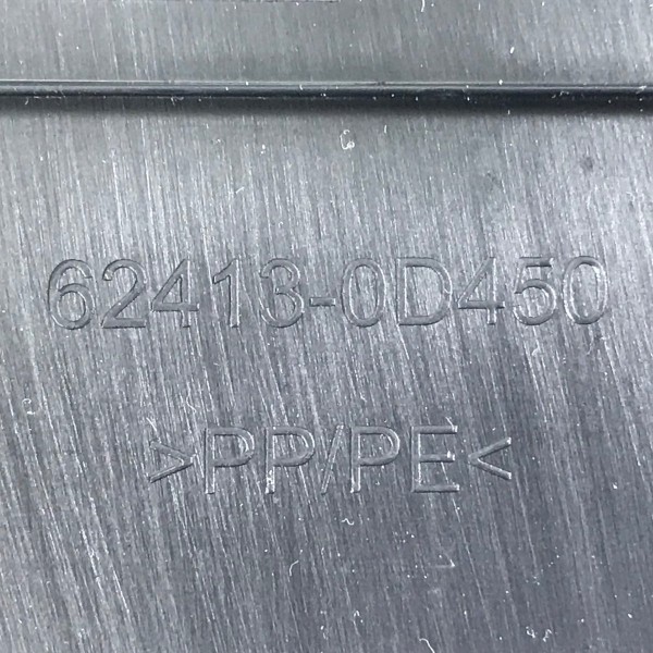 Moldura Coluna Central Inferior Direita Toyota Yaris 2023