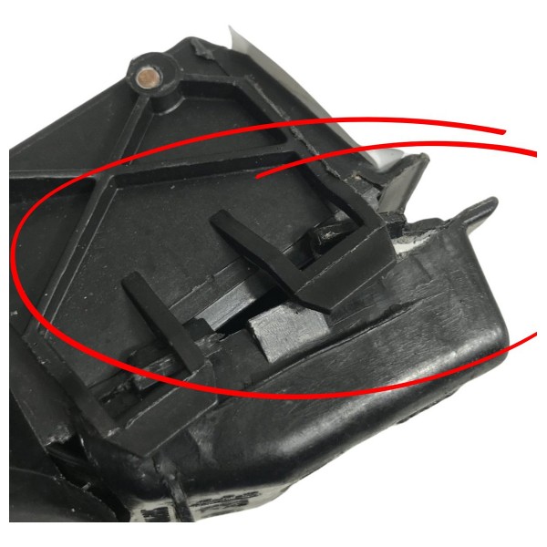 Portinhola Tanque Combustível Peugeot 308 C/detalhe 2012 À17