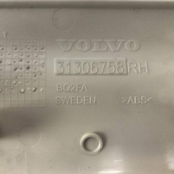 Soleira Porta Traseira Direita Volvo Xc60 2012 13 14 15 2016