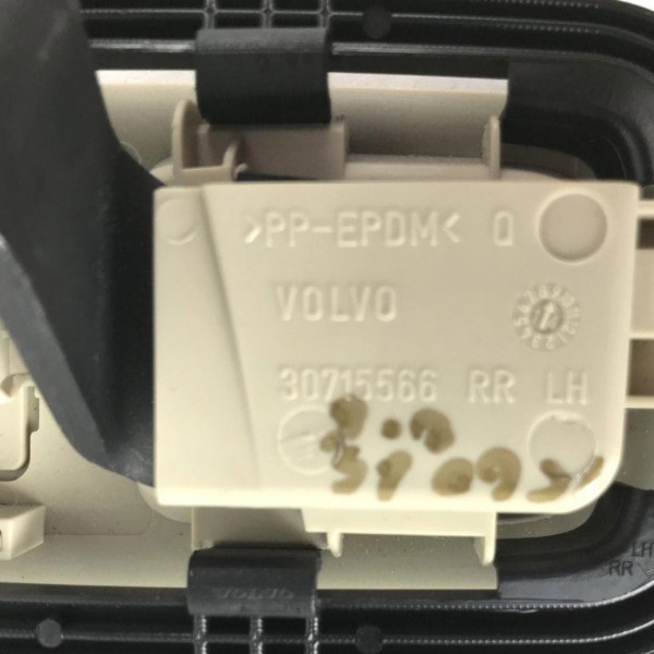 Suporte Cobertura Teto Traseiro Esquerdo Volvo Xc60 T6 2015