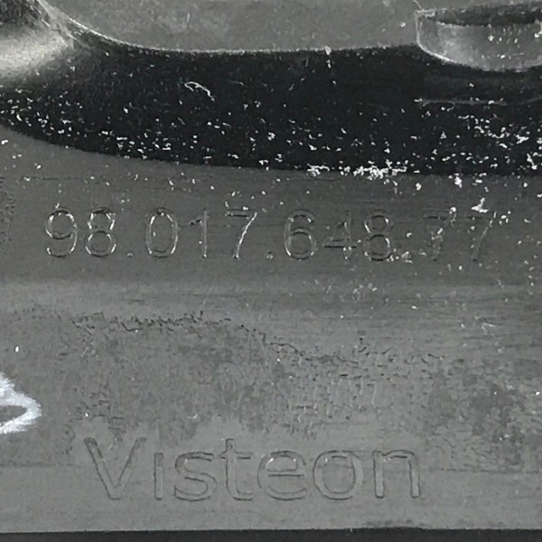 Moldura Puxador Dianteiro Direito Peugeot 2008 2017 18 2019 Moldura Puxador Dianteiro Direito Peugeot 2008 2017 18 2019