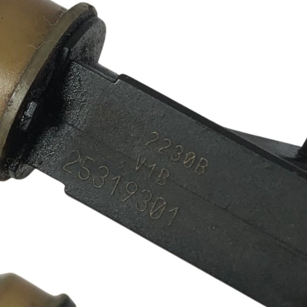 Flauta Bico Injetor Gm Corsa Celta 1.0 1999 2000 2001 2002