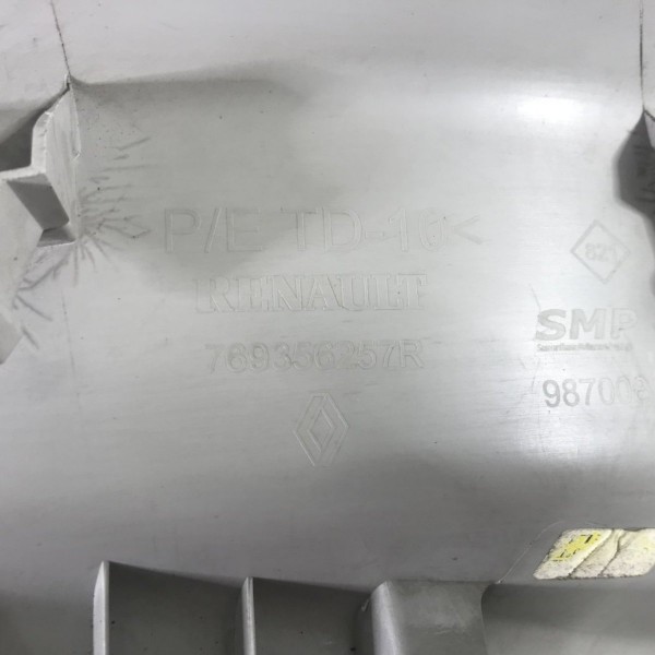 Acabamento Coluna Traseira Esquerda Renault Captur 2019 2020