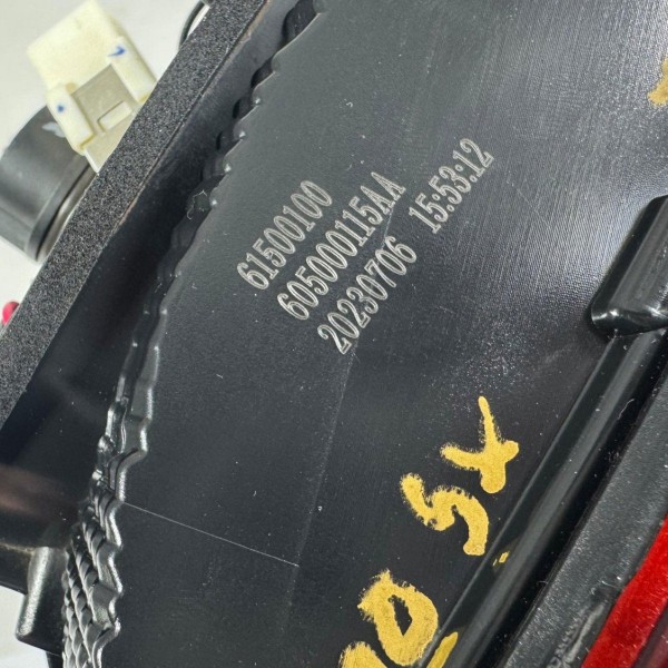 Lanterna Esquerda Tampa Traseira Chery Tiggo 5x 2021 A 2024 Esquerdo/motorista Lanterna Esquerda Tampa Traseira Chery Tiggo 5x 2021 A 2024 Esquerdo/motorista